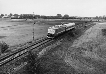Prototyp unikátní lokomotivy 85E0-ATM během zkoušek v roce 1988, foto: archiv VUZ