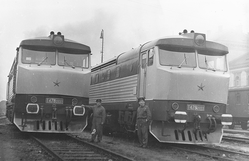 Setkání Bardotek T 478.2033 a T 478.2037 na nádraží Opava východ v roce 1971, foto: sbírka Roman Jeschke